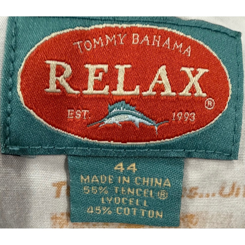 Tommy Bahama Relax Cargo Shorts Men's 44 Gray Tencel Lyocell Utility - Picture 2 of 8